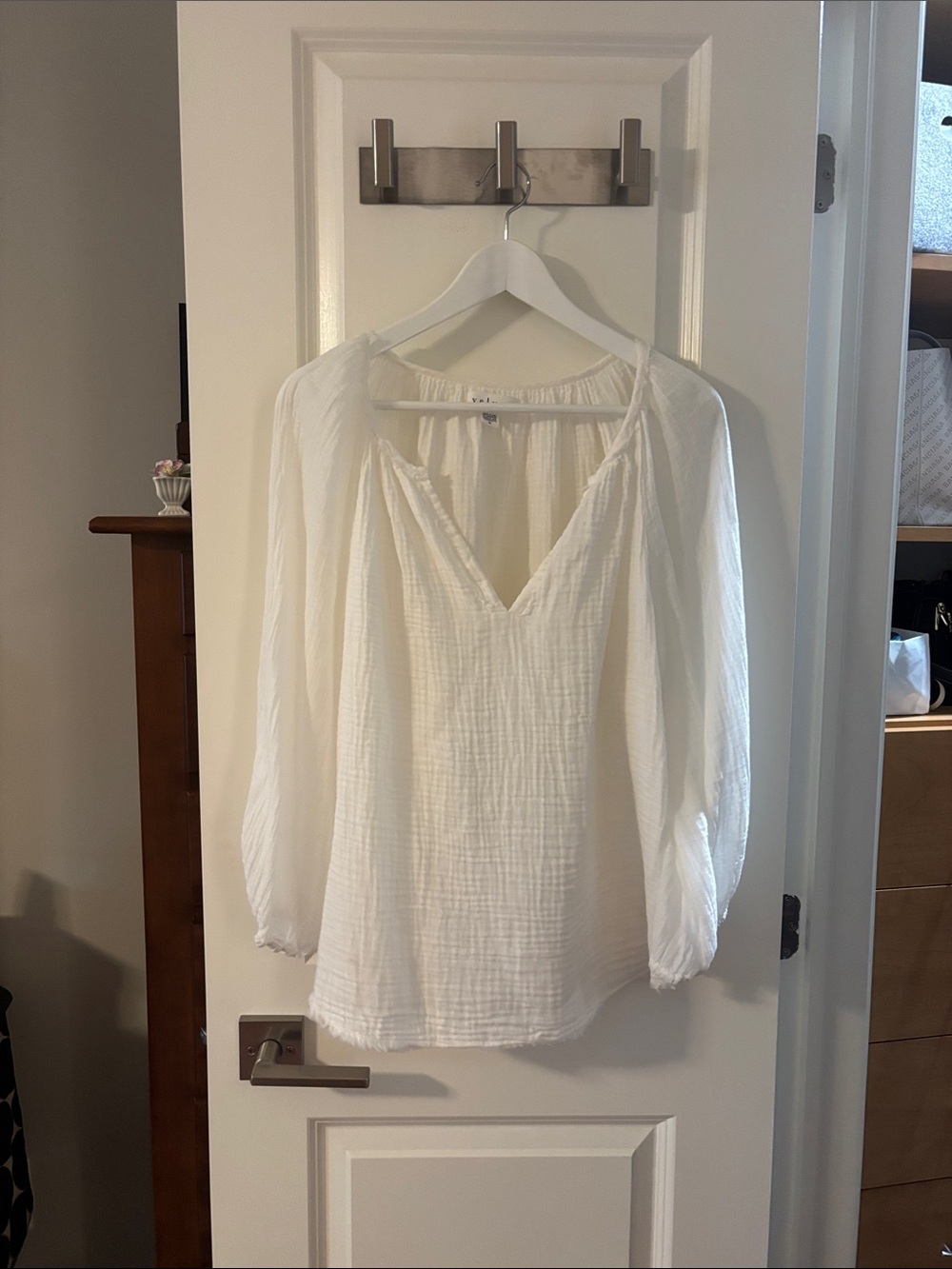 Velvet by Graham & Spencer White Gauze Peasant Top